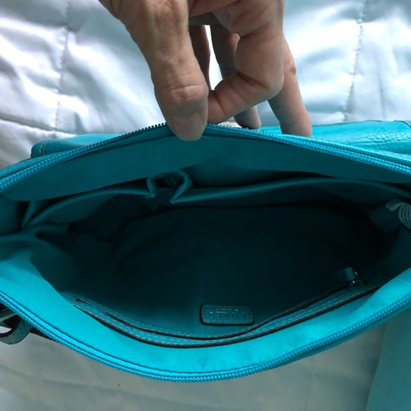 NWOT Chaps purse. - Picture 7 of 8